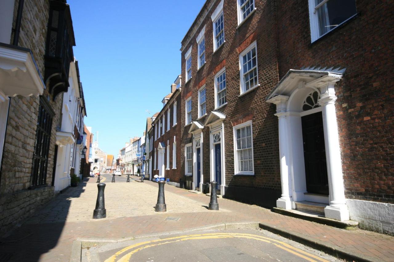 Custom House Poole - Heritage Chamber Villa Buitenkant foto